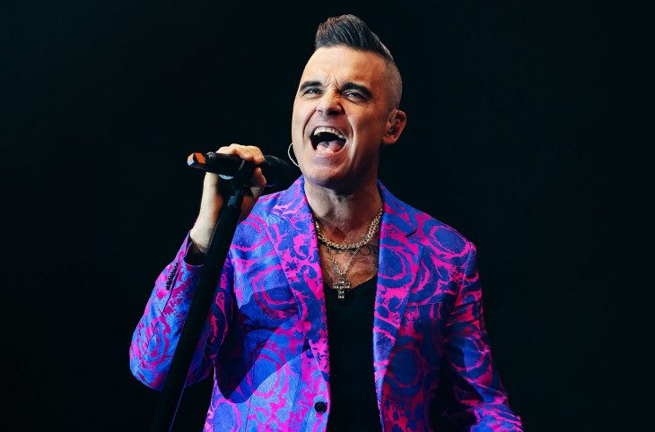 For Robbie Williams, Coronavirus 'Can't Stop Christmas'