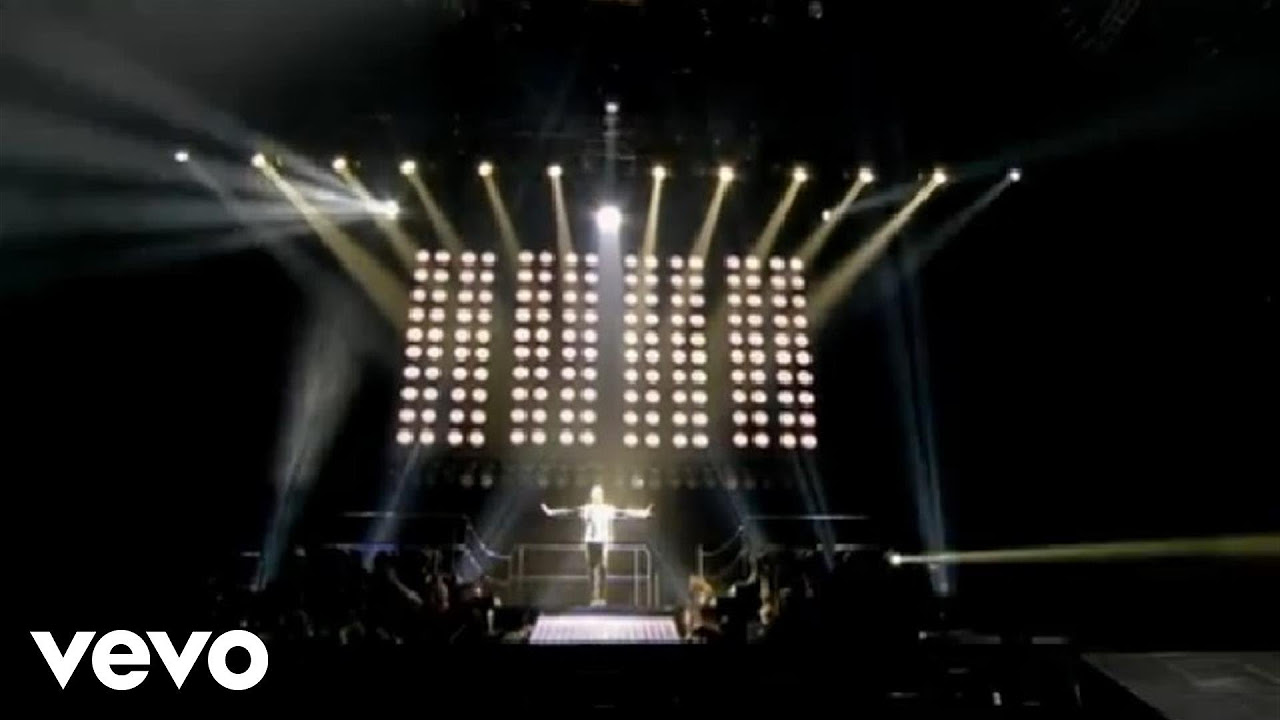 Usher - More (OMG Tour Live at the O2)