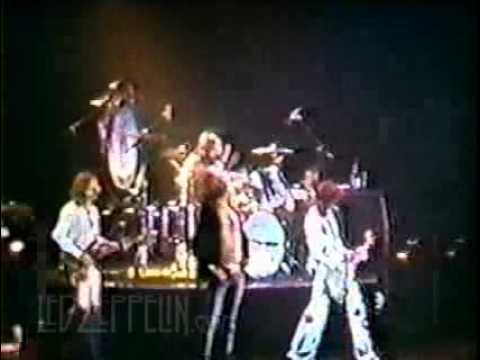 Led Zeppelin - Baton Rouge 1977 (8mm film)