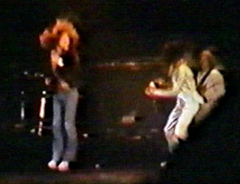 Led Zeppelin - Whole Lotta Love / Rock and Roll - Live in New York 1977