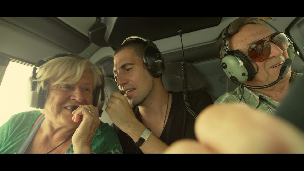 Grandparents of Dimitri Vegas & Like Mike : Helicopter ride to Tomorrowland