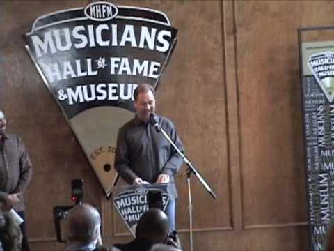 Steve Wariner Announces 2009 Inductees into Musicians Hall of Fame