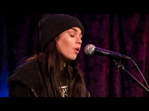 Maggie Lindemann  in San Francisco, January 31, 2017