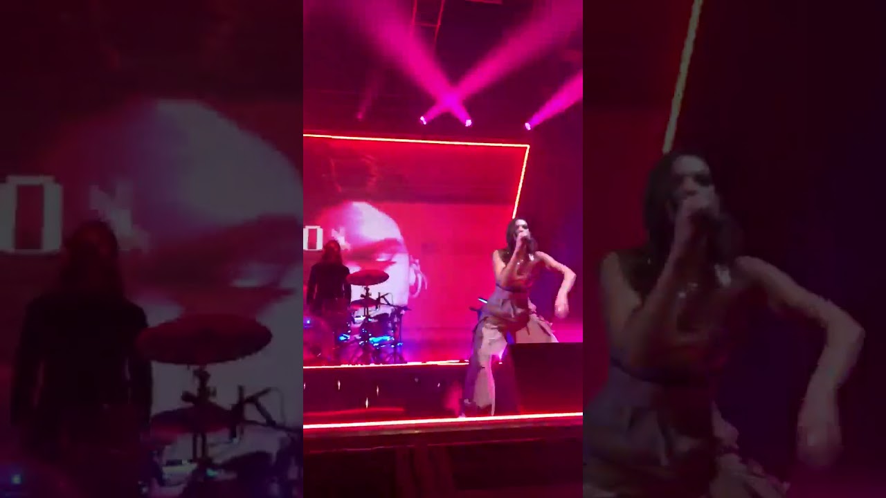 You Need To watch Dua Lipa's Performance of "New Rules" at The Self Titled Tour Day 3