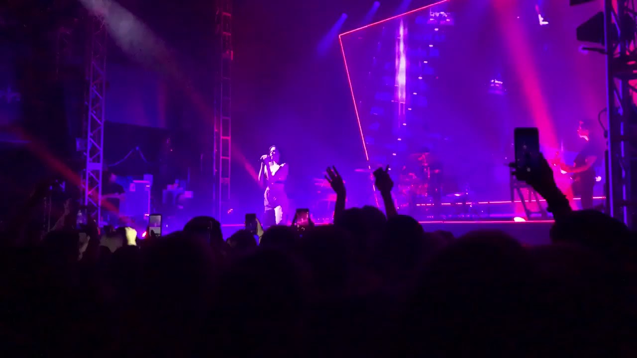 Dua Lipa Performs "No Goodbyes" at The Self Titled Tour Day 3