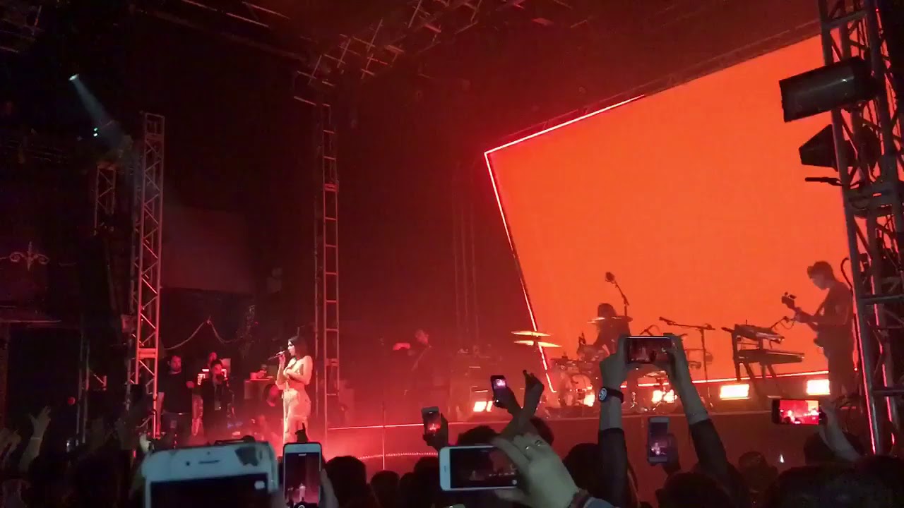 Dua Lipa Performs "Scared To Be Lonely" at The Self Titled Tour Day 3