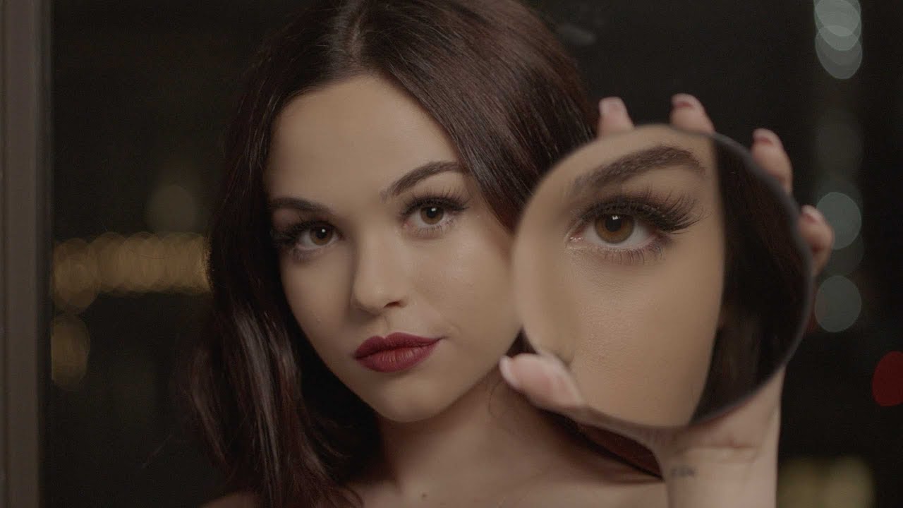 Maggie Lindemann - Obsessed [Official Lyric Video]