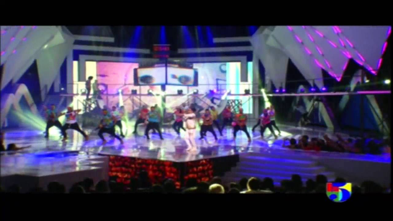 Presentacion de Mozart la Para en los Premios Soberano 2014