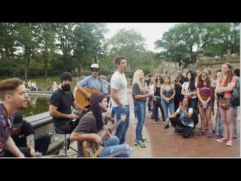 Surprise Acoustic Performance in NYC! (Walk off the Earth)