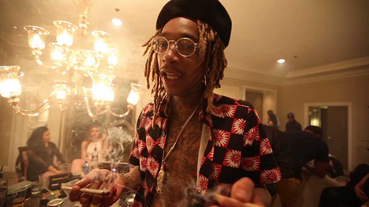 Wiz Khalifa - DayToday: Doing my thang