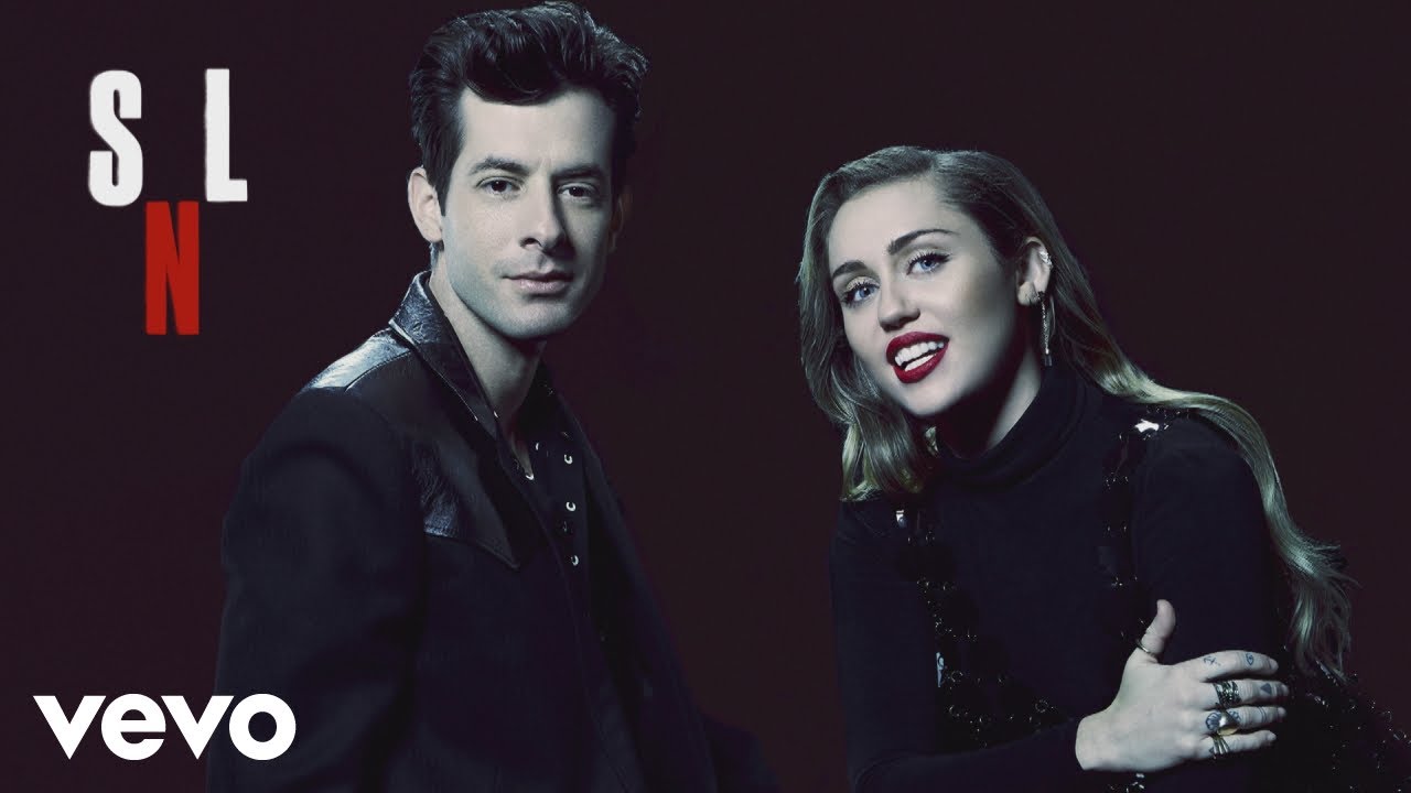 Miley Cyrus, Mark Ronson - (Happy Xmas) War is Over (Live at SNL) ft. Sean Ono Lennon