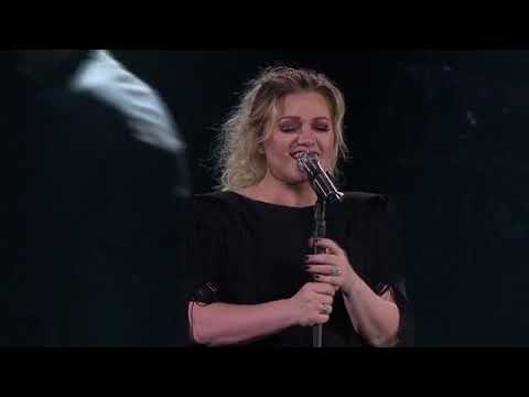 Kelly Clarkson - A Minute + a Glass of Wine (Live in Uniondale, NY)