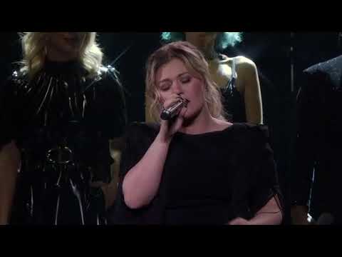 Kelly Clarkson &amp; Brynn Cartelli - Make It Rain (Foy Vance Cover) [Live in Uncasville, CT]