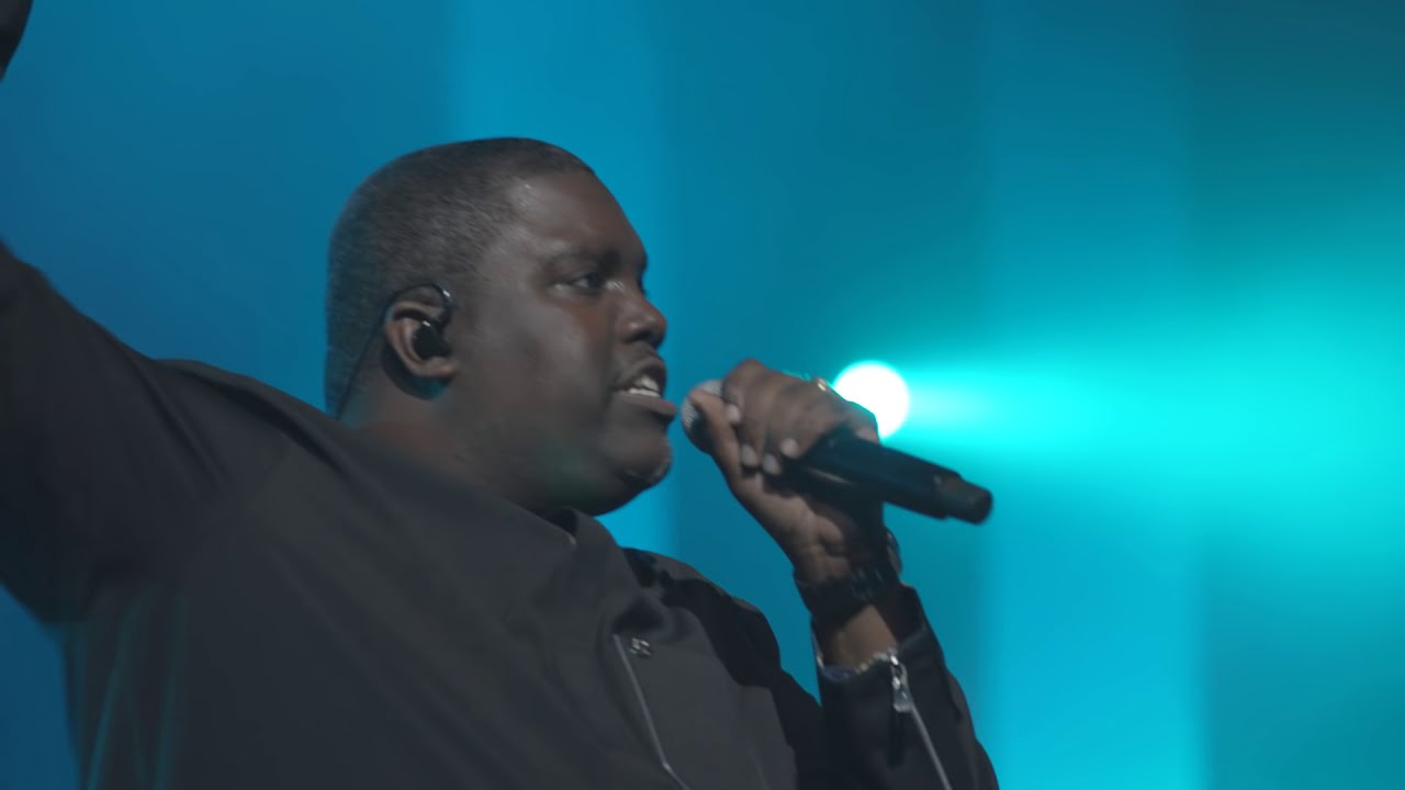 William McDowell -The Cry (OFFICIAL LIVE VIDEO)