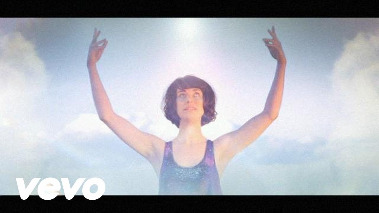 Miami Horror - I Look To You (Official Video)