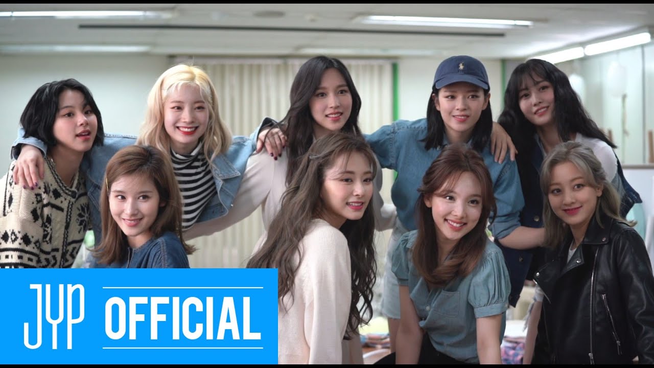 TWICE TV “TWICE University Fashion Club Making Video”