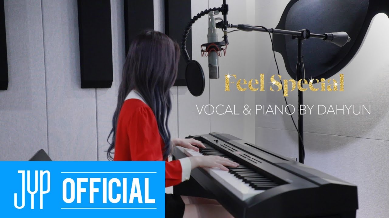 TWICE DAHYUN “Feel Special” piano