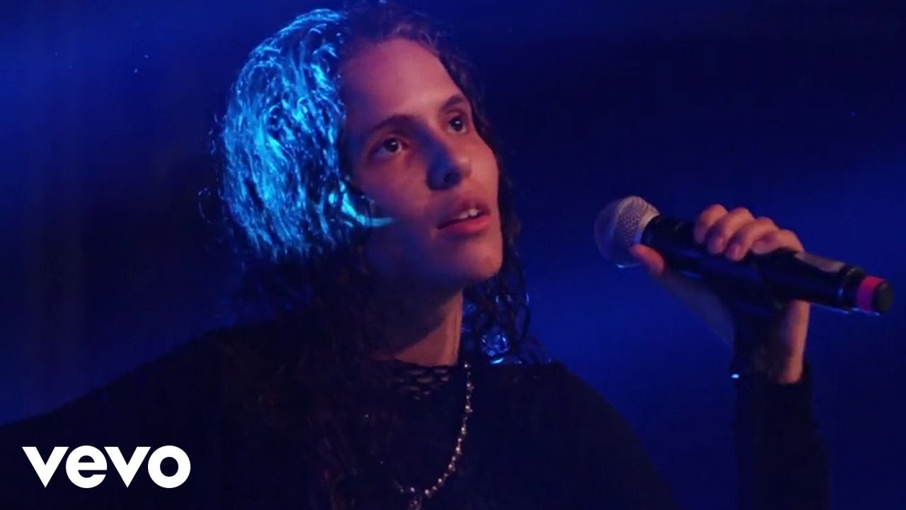 070 Shake - Don’t Break The Silence / Come Around (LIVE From Webster Hall)