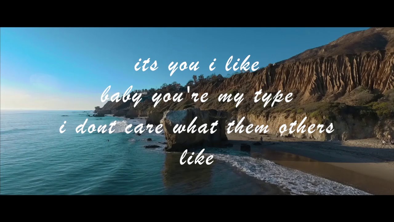 Eres Perfecta - Yung Reece | Official Lyric Video | Aye Mami