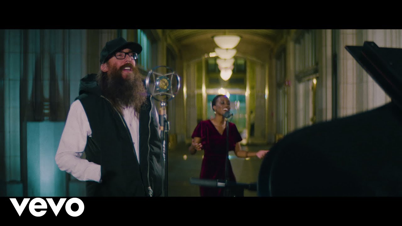 Passion - O Holy Night (Official Music Video) ft. Crowder