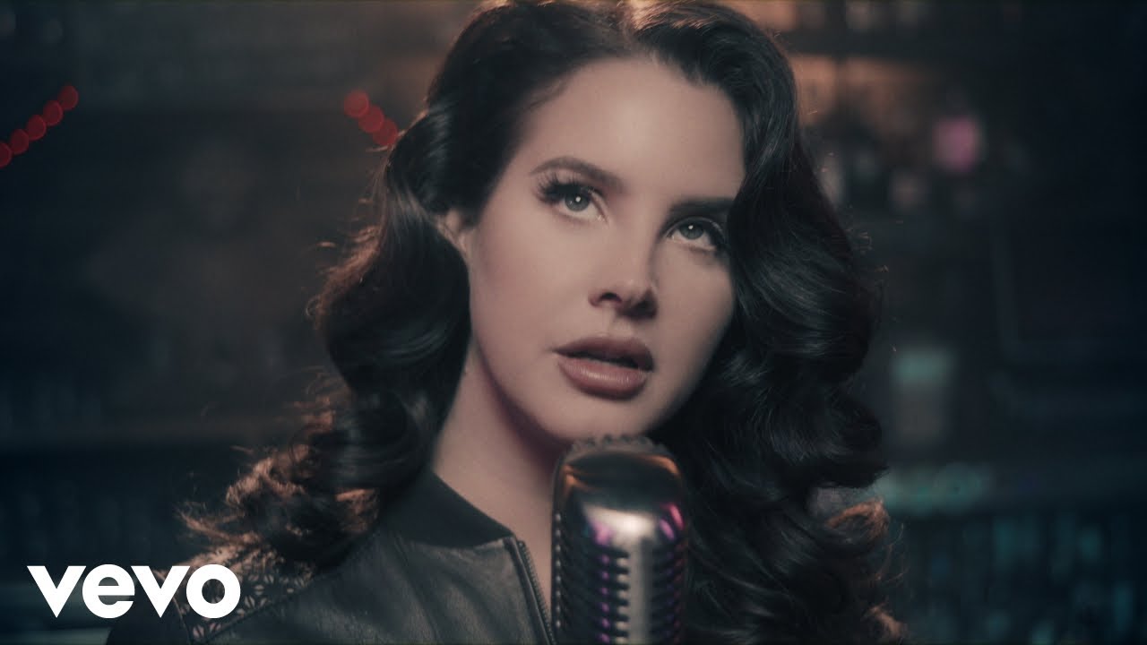 Lana Del Rey - Let Me Love You Like A Woman (Live On "Late Night With Jimmy Fallon")