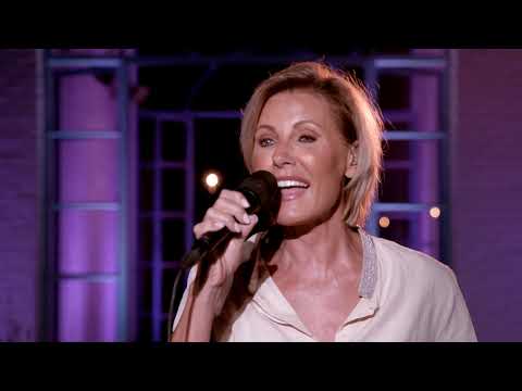 Dana Winner - Chasing Butterflies (LIVE From My Home To Your Home)