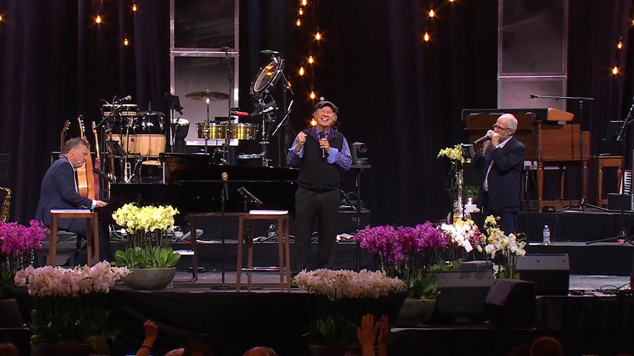 Bill Gaither Leads "Because He Lives" at the Sing! 2021 Conference