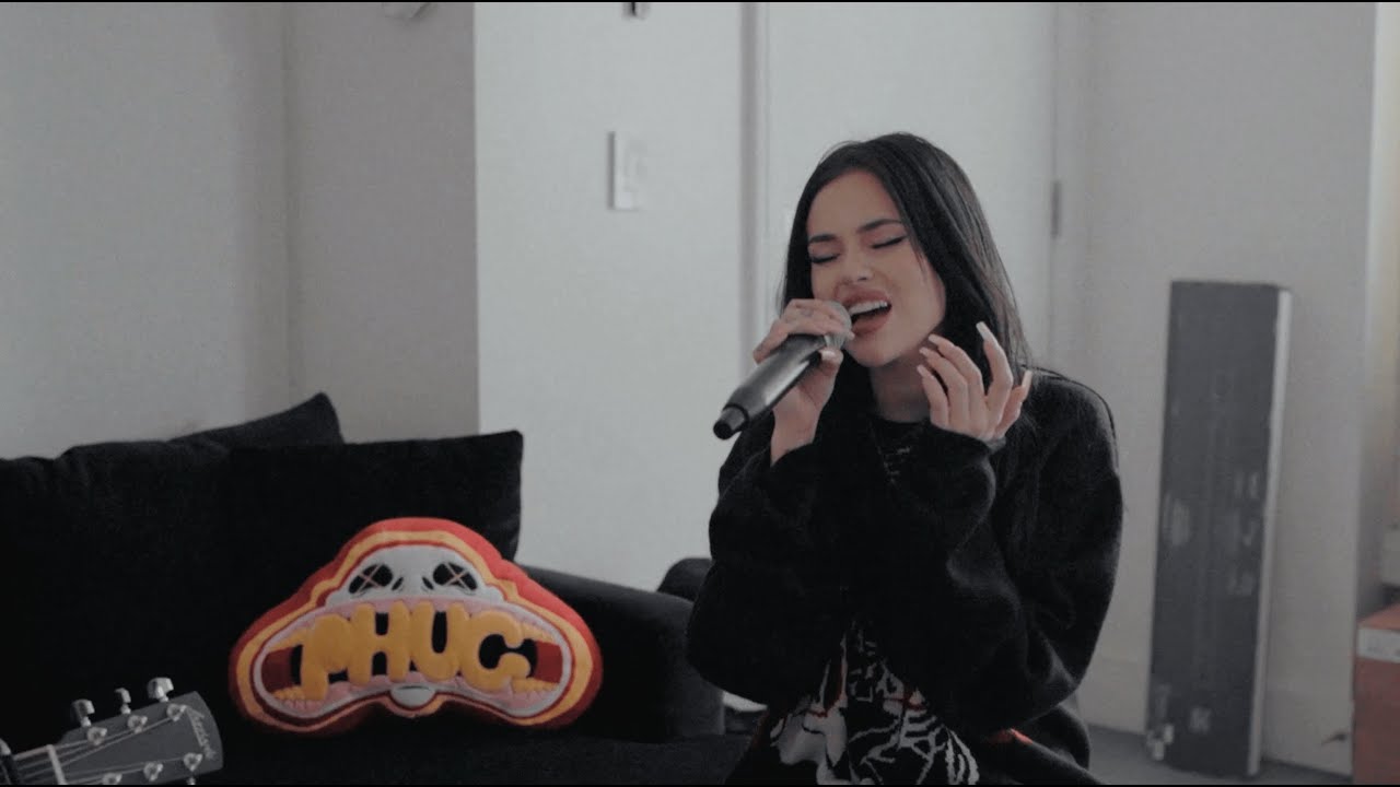 Maggie Lindemann - If I'm James Dean, You're Audrey Hepburn (Sleeping with Sirens cover)