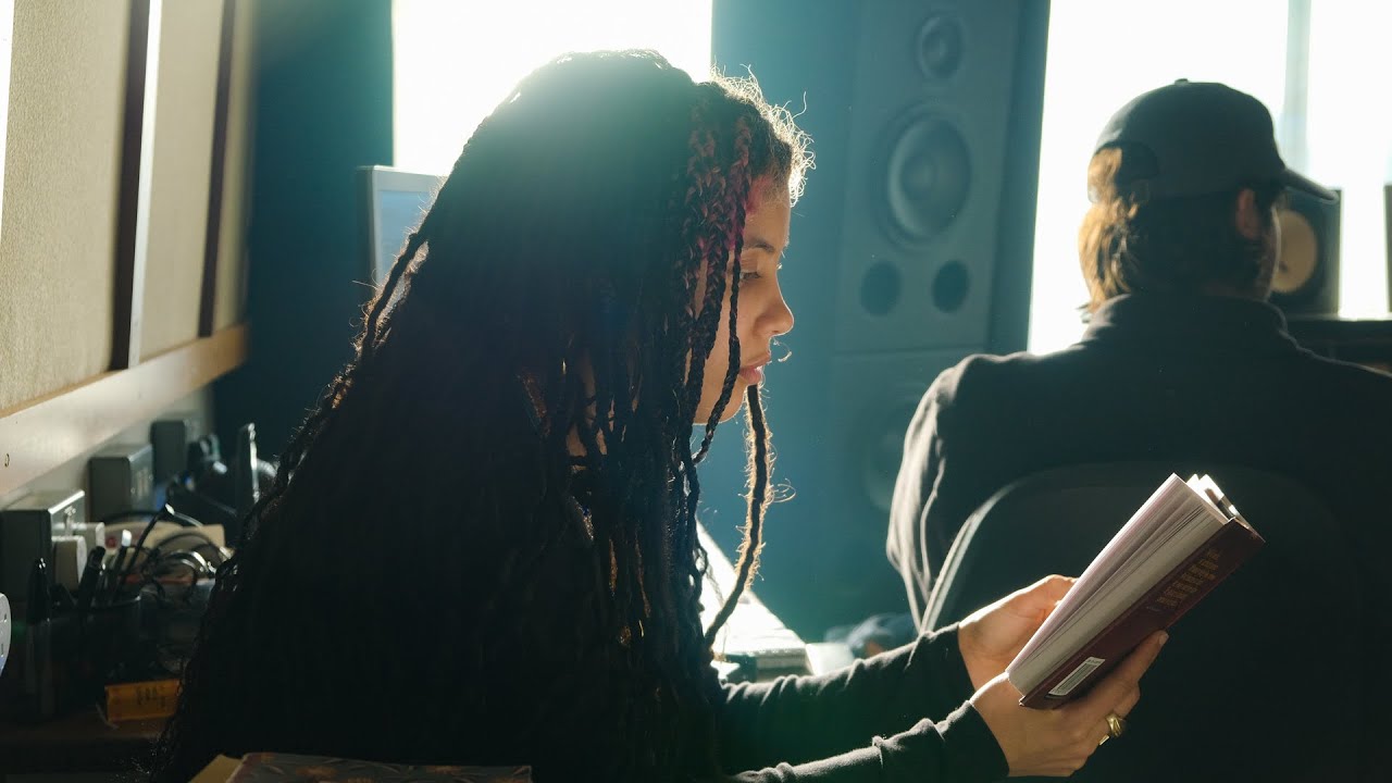 Ibeyi ft. Pa Salieu – Made of Gold In The Studio BTS