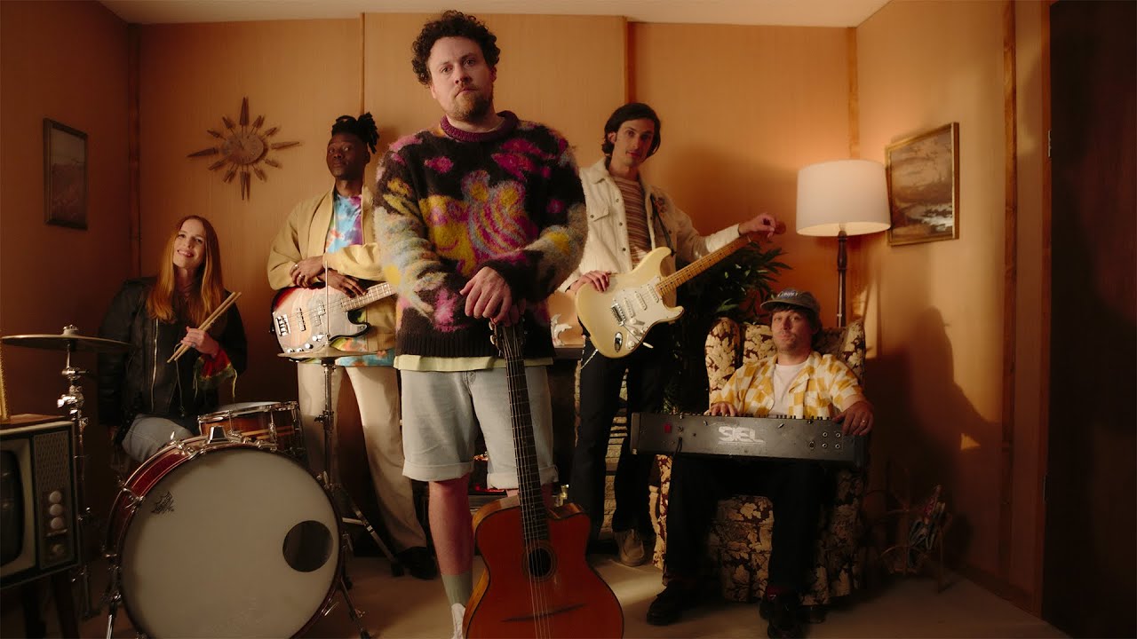 Metronomy - Things will be fine (Official Behind The Scenes)