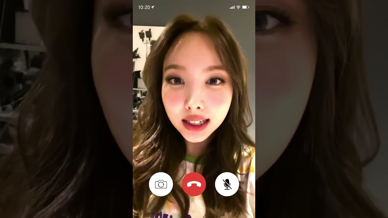 Incoming call from NAYEON on tour📞💕