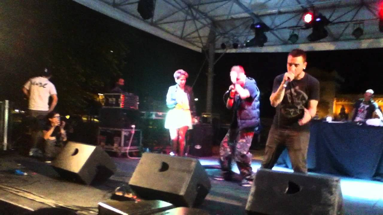 Coez BrokenSpeakers & Primo Live @ San Lorenzo Estate 02/06/2012 - SPINGO DENTRO I MONITOR