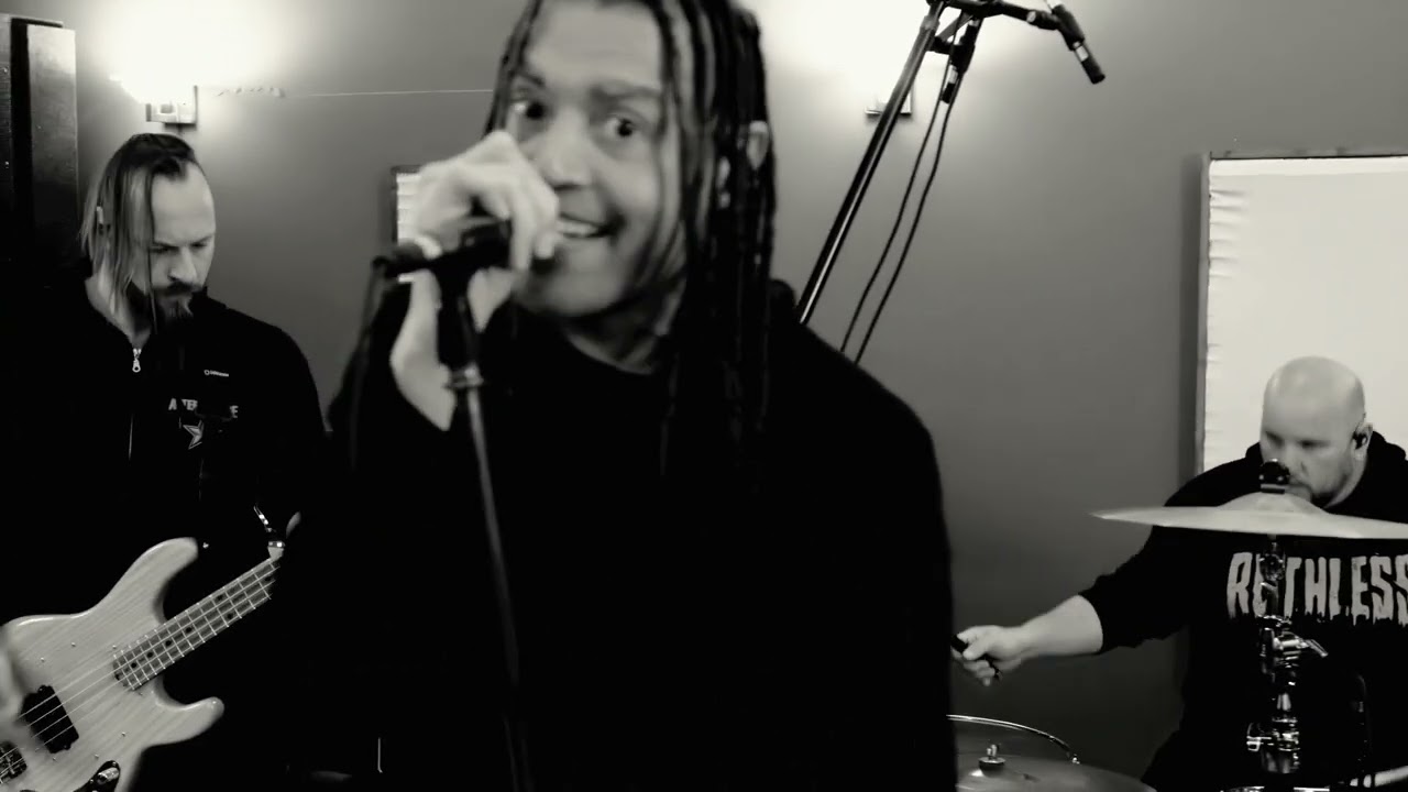 Nonpoint - I Don't Care (Live Uptown Recording Studio Session)