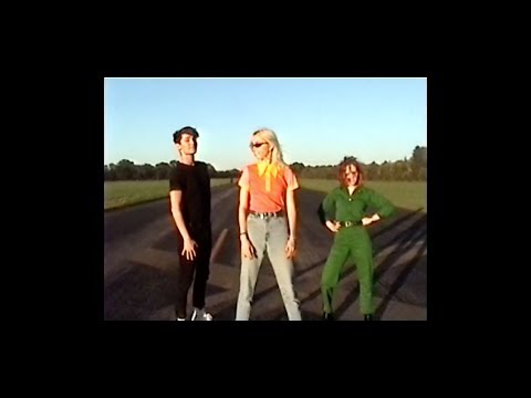 The Regrettes - California Friends [Official Music Video]