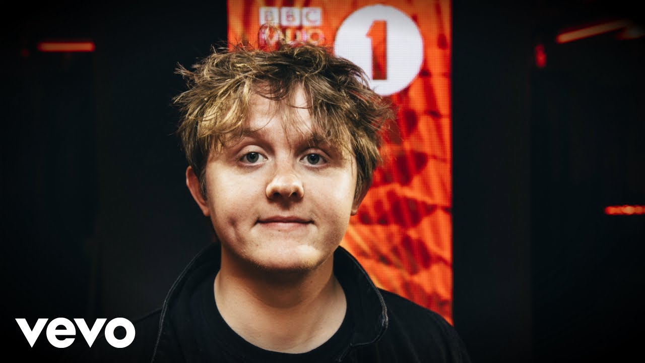 Lewis Capaldi - 2002 (Anne-Marie cover) in the Live Lounge