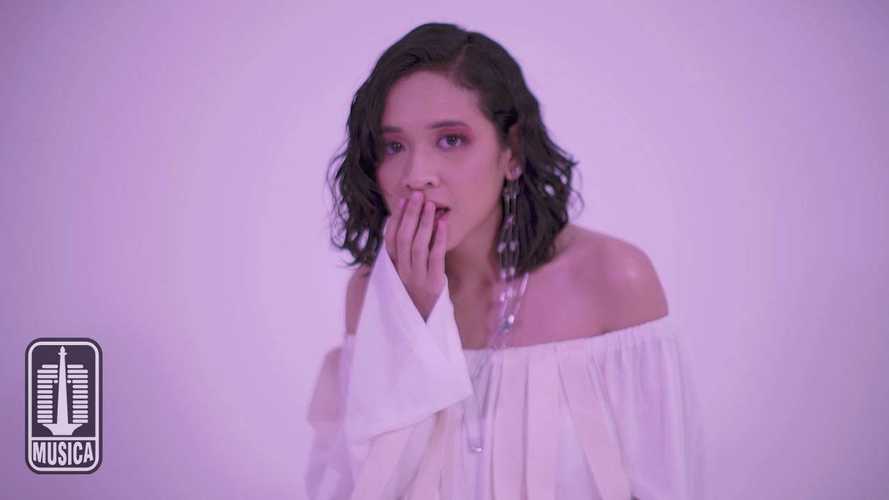 Dea - Memanggilku Sayang (Official Music Video)