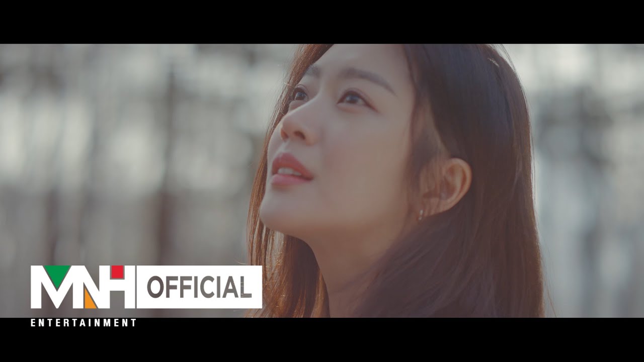 CHUNG HA 청하 'Everybody Has (솔직히 지친다)' Official MV