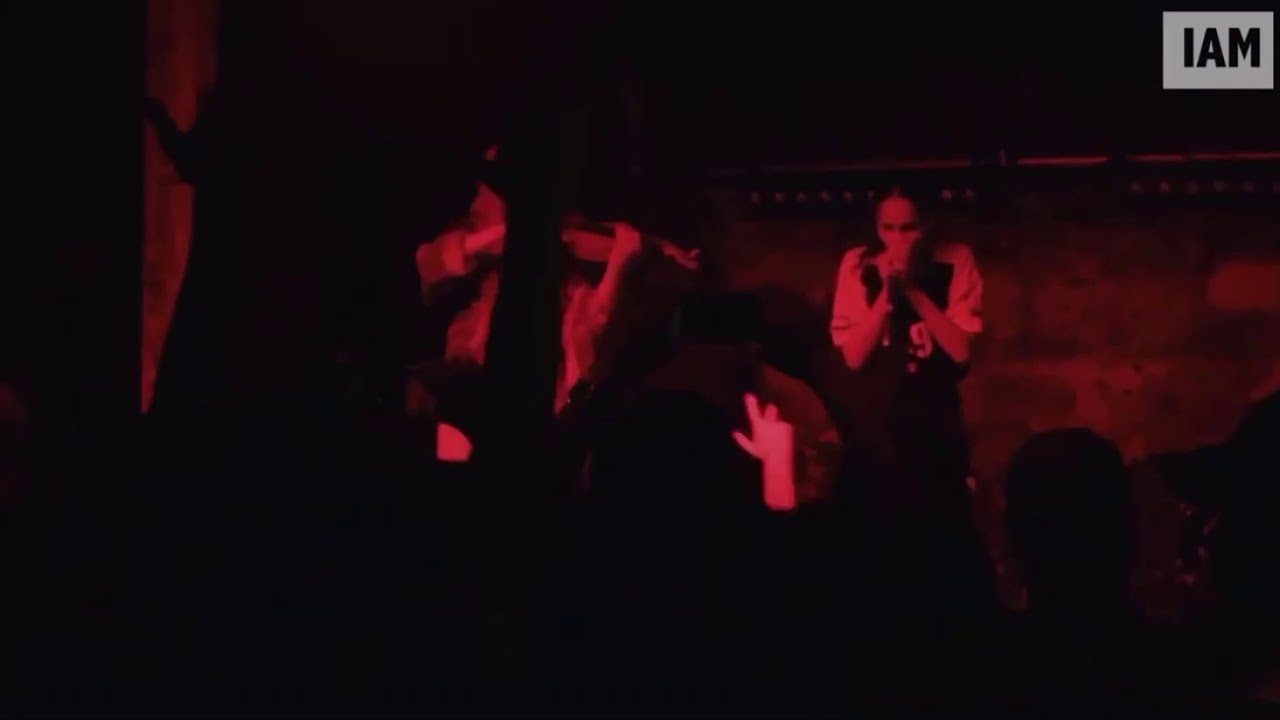 070 Shake Live - Riot (Performance)