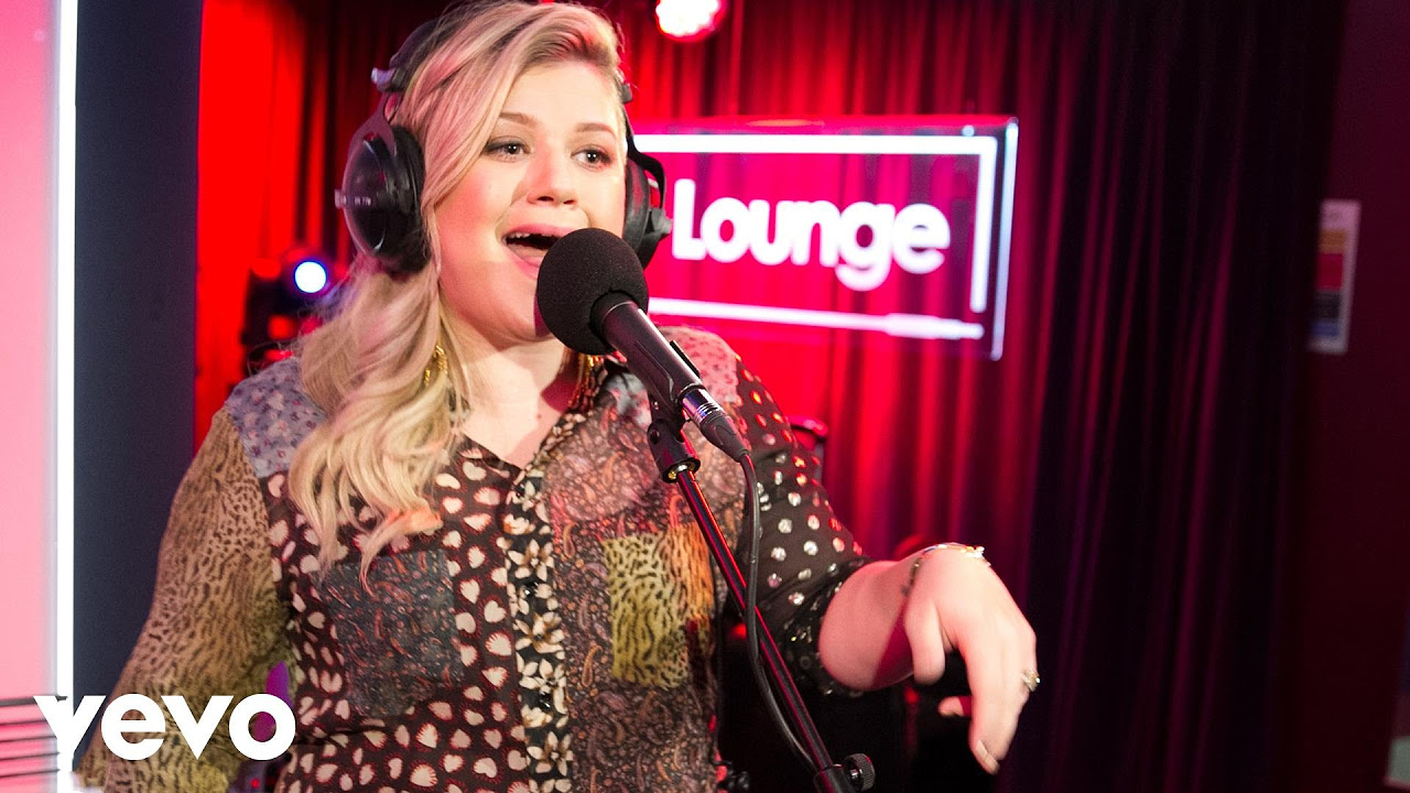 Kelly Clarkson - Heartbeat Song in the Live Lounge