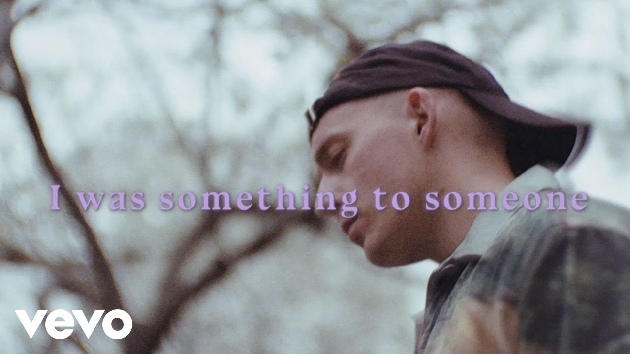 Dermot Kennedy - Something to Someone (Official Lyric Video)