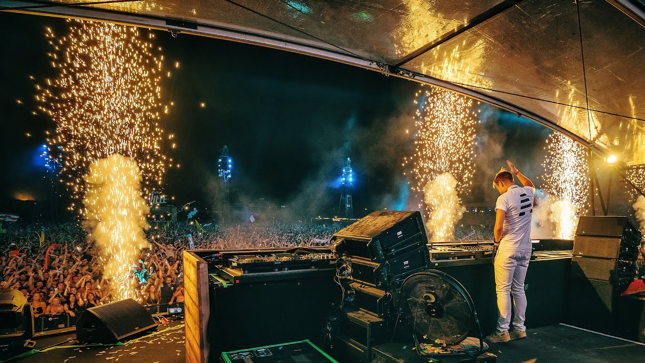 Armin van Buuren live at Parookaville 2022