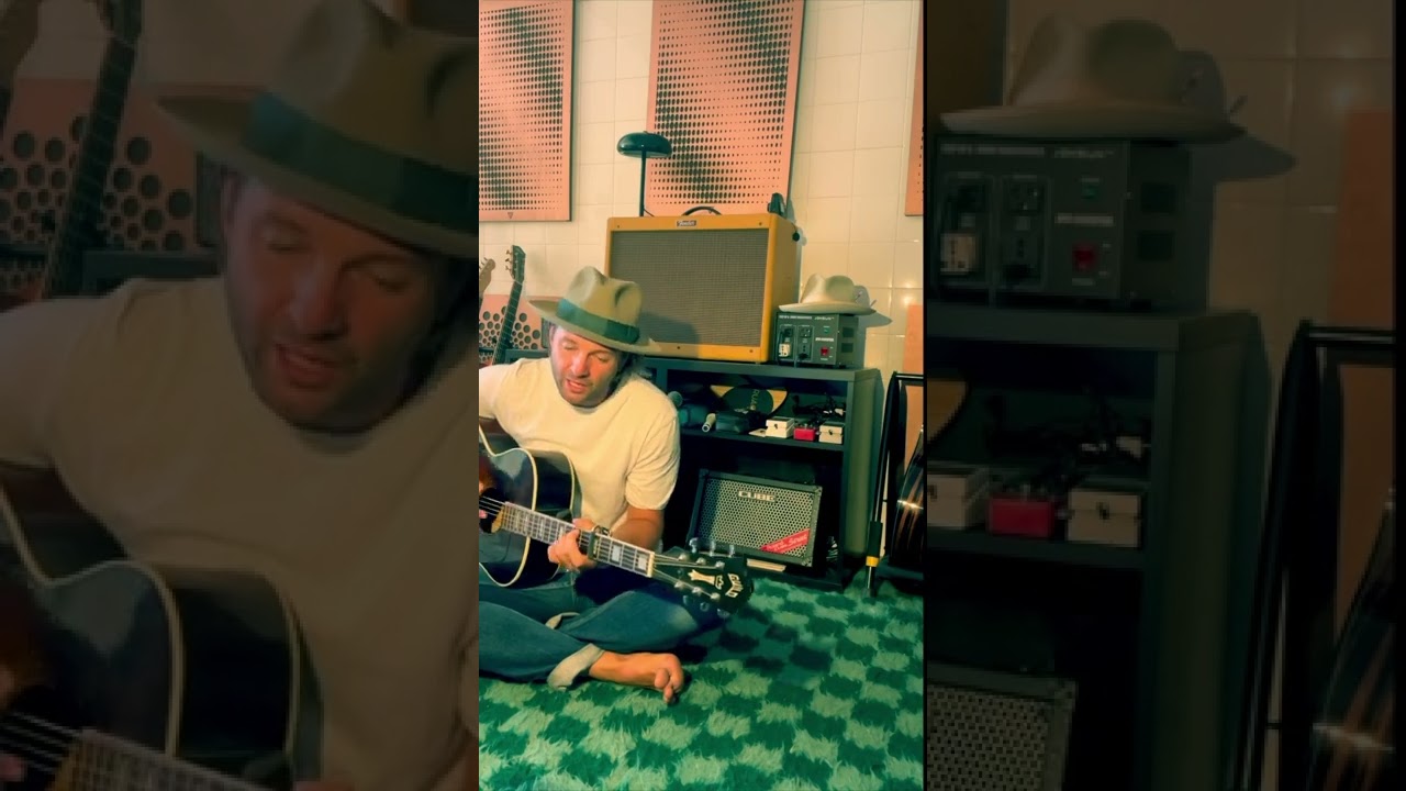 Keith Harkin - Donovan Cover - Catch The Wind.