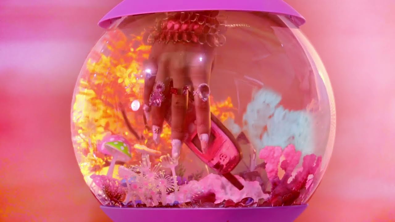 Ari Lennox, Summer Walker - Queen Space (Official Lyric Video)