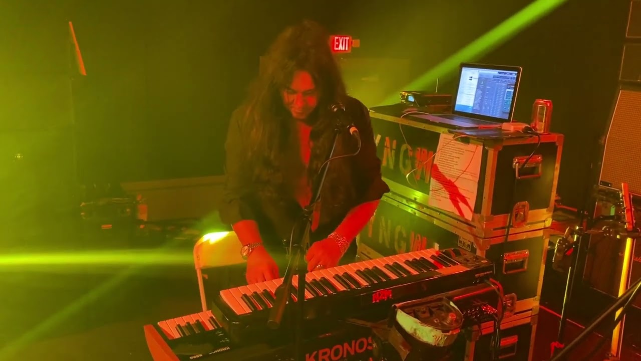 Yngwie Malmsteen on the keyboard - Soundcheck @ the Vixen in McHenry, IL (8/14/22)