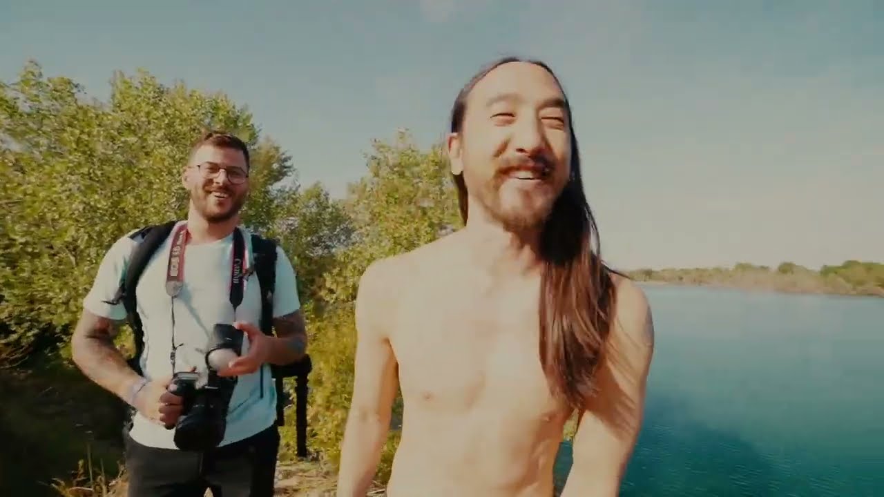 Steve Aoki Cliff Jumping In Italy 2018