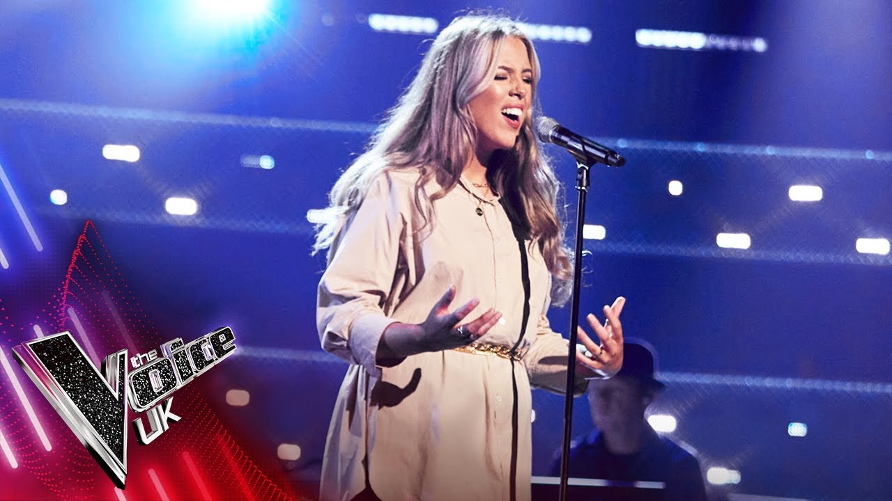 Niamh Nolan's 'Shallow' | Blind Auditions | The Voice UK 2022