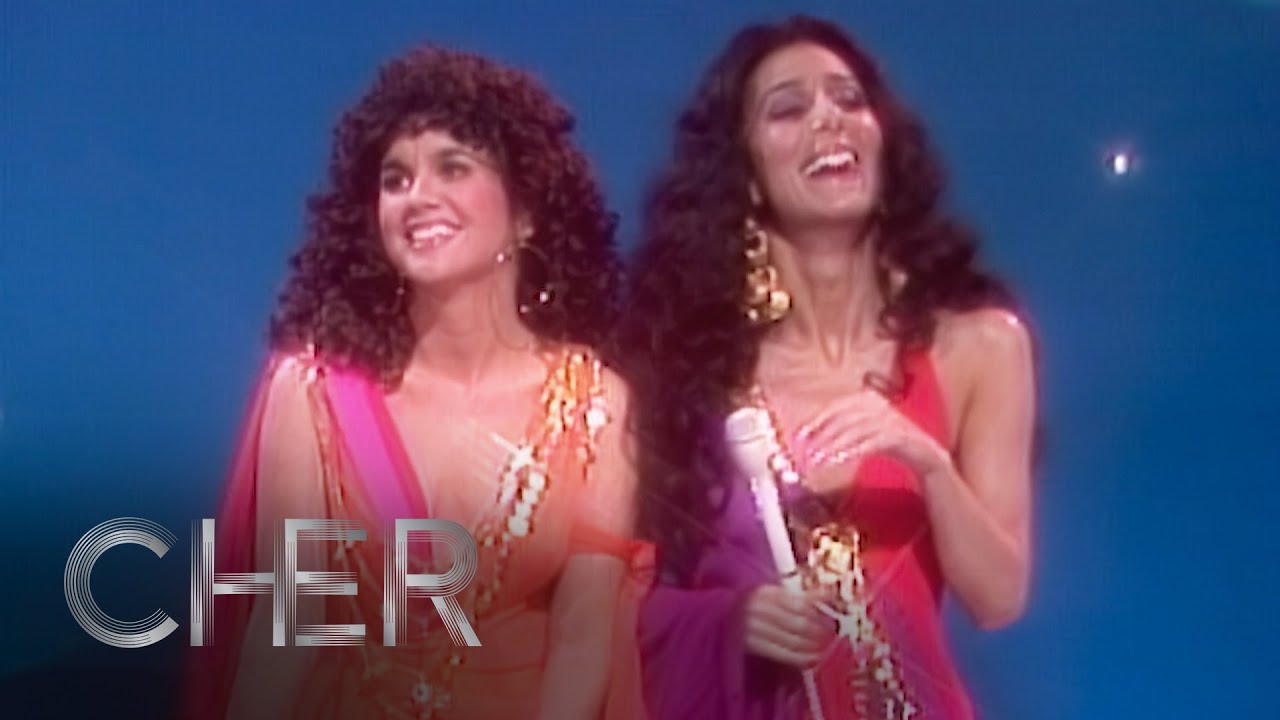 Cher - Drift Away / Rip It Up (with Linda Ronstadt) (The Cher Show, 04/20/1975)