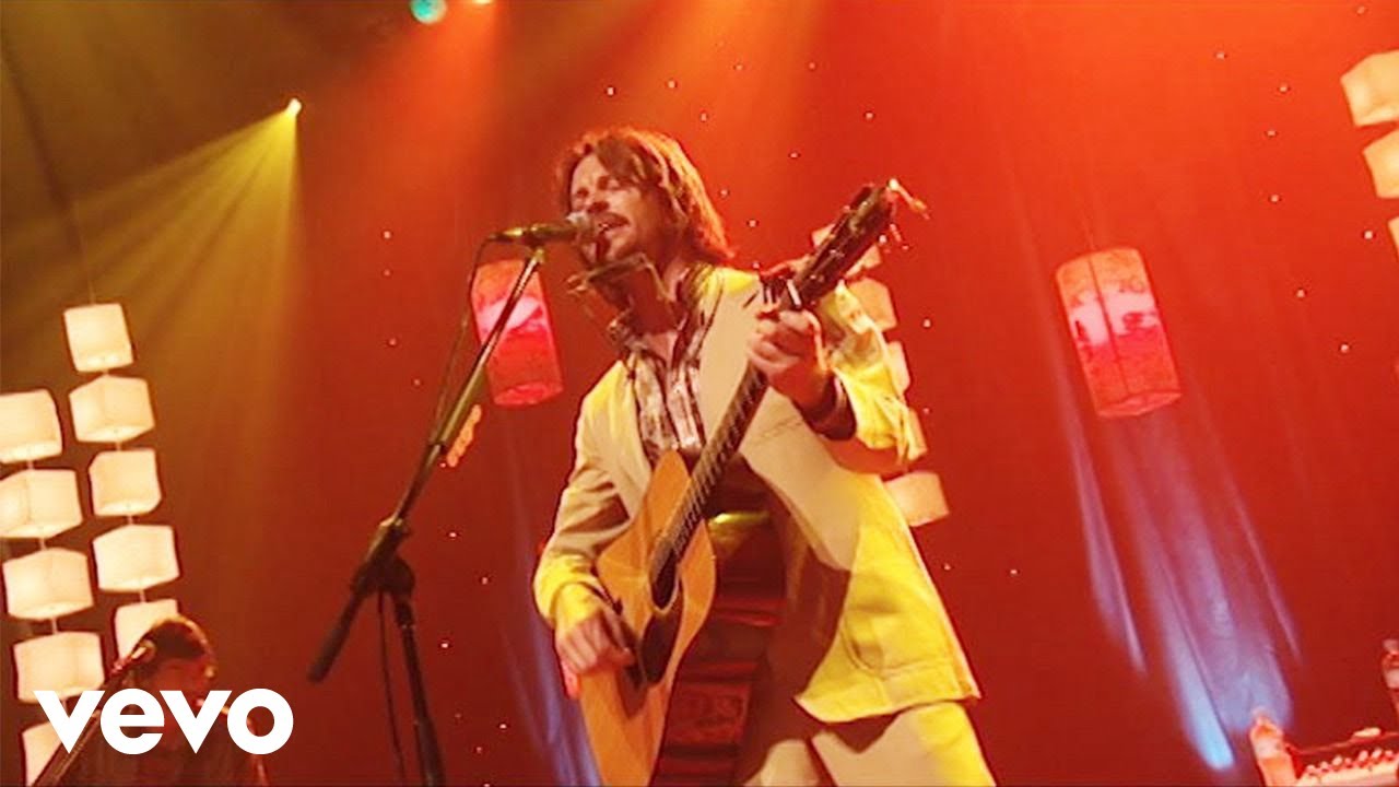 Bernard Fanning - Not Finished Just Yet (Live At Max Sessions)