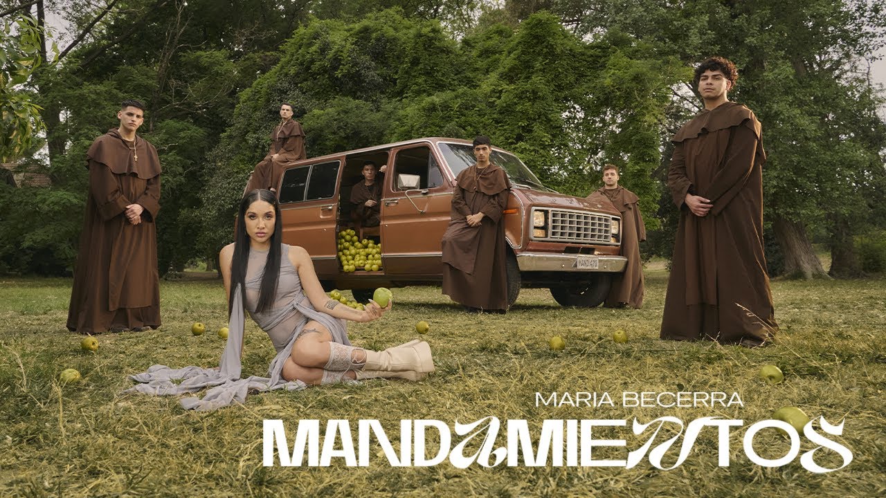 Maria Becerra - MANDAMIENTOS (Official Visualizer)