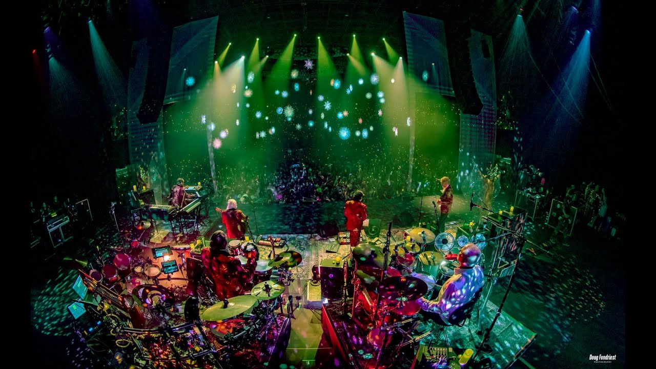 The String Cheese Incident - "Can't Find My Way Home" / "Way Back Home" - NYE 2022